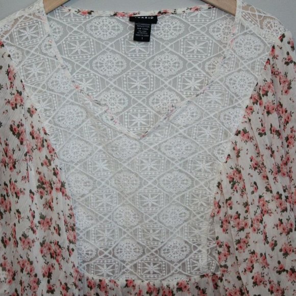 Torrid Floral Lace Chiffon Blouse Ivory H10946 - Picture 3 of 10